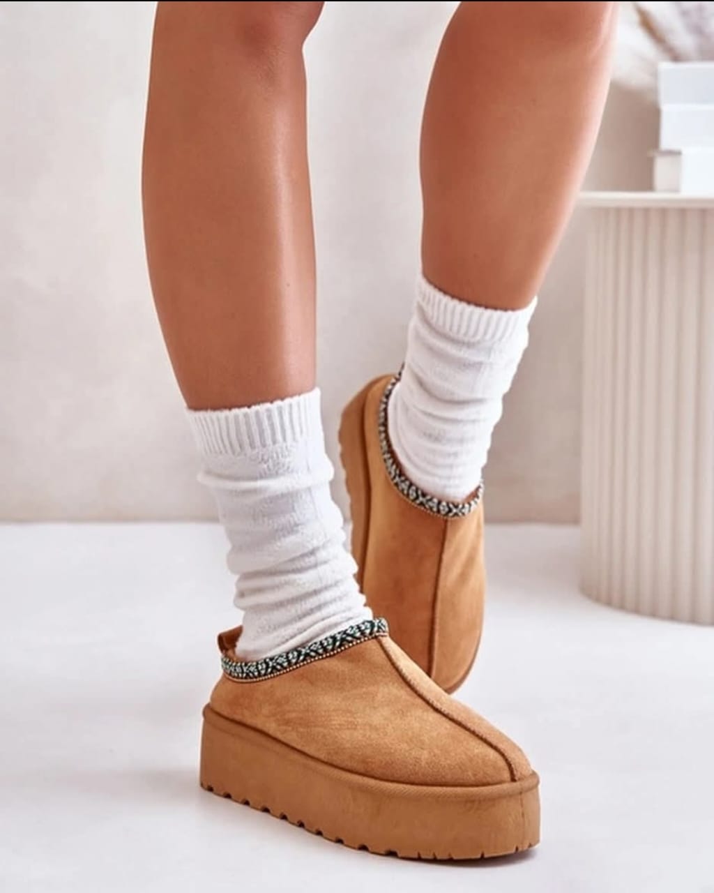 UGGS Comfy Shoe (2507)